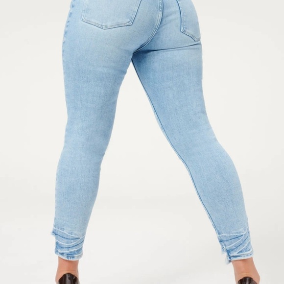 Good American High Waisted GOOD WAIST CROP  4/27 - Picture 5 of 16